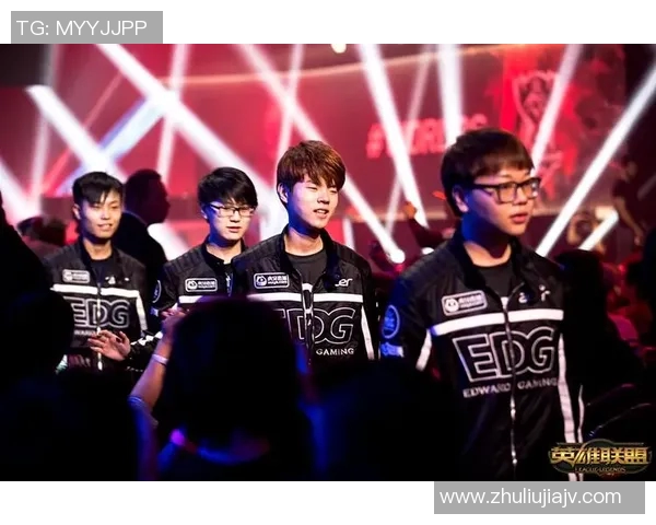 电竞实时数据分析和平精英战术解析EDG边路渗透策略探讨